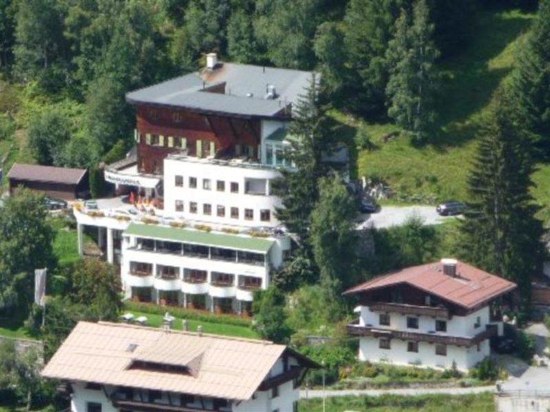 Hotel Montjola Sankt Anton am Arlberg Exterior photo